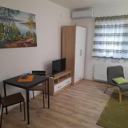 V & V Studio Apartments Ni Екстериор снимка