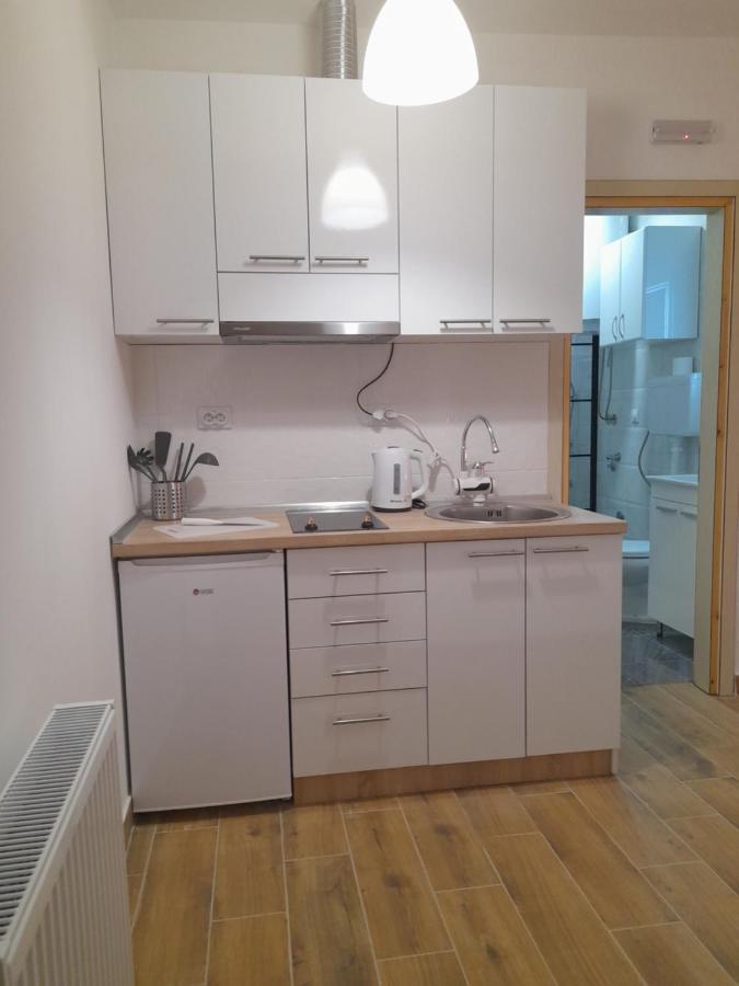 V & V Studio Apartments Ni Екстериор снимка