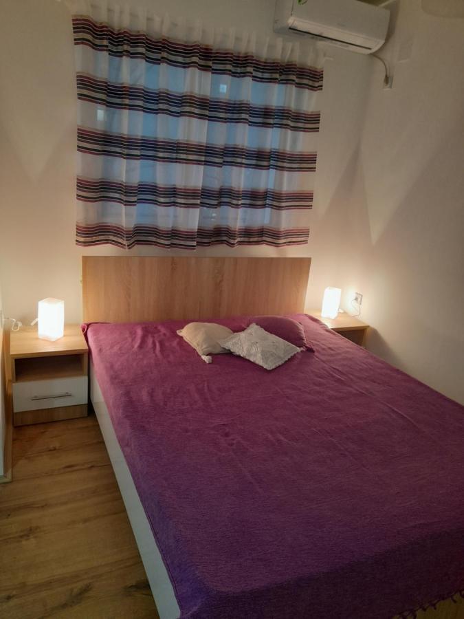 V & V Studio Apartments Ni Екстериор снимка