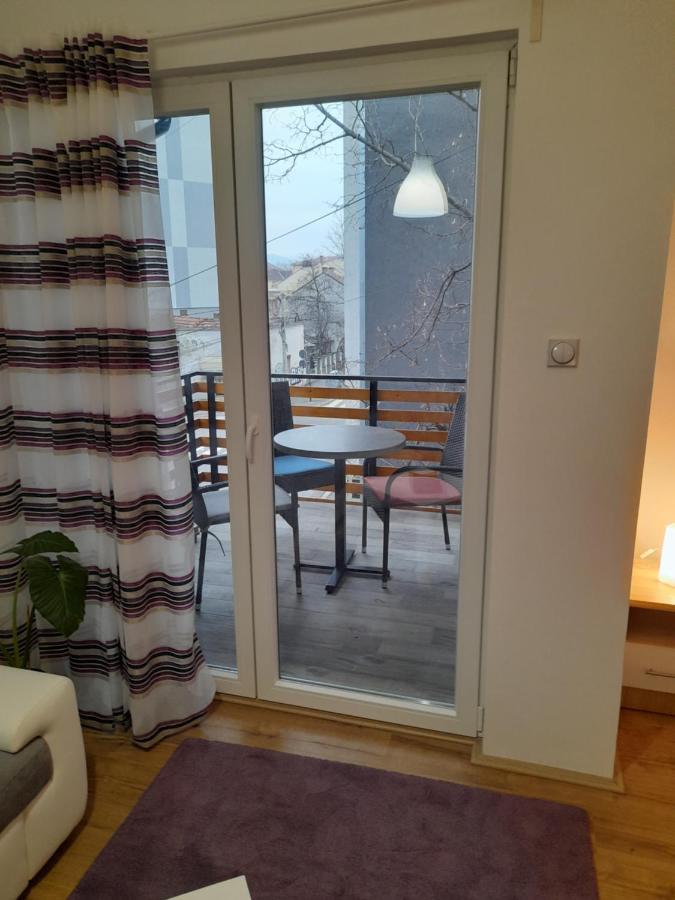 V & V Studio Apartments Ni Екстериор снимка