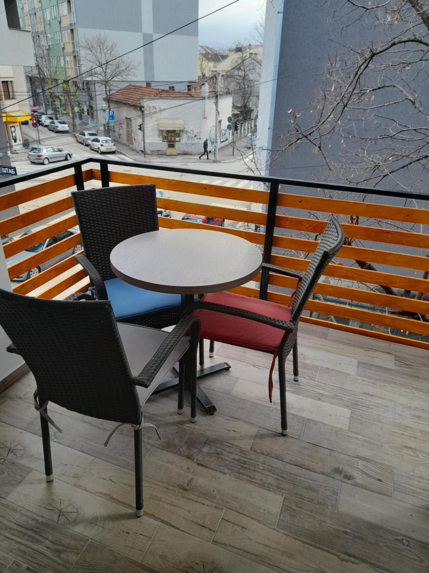 V & V Studio Apartments Ni Стая снимка